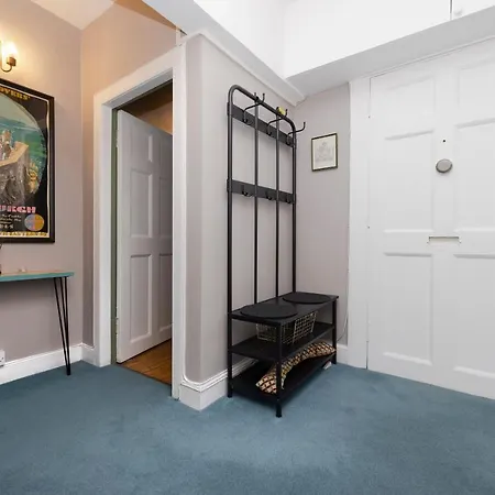 Joivy Eclectic Apartment Near Edinburgh Castle Exterior photo