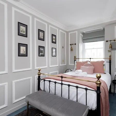 Joivy Eclectic Apartment Near Edinburgh Castle Exterior photo