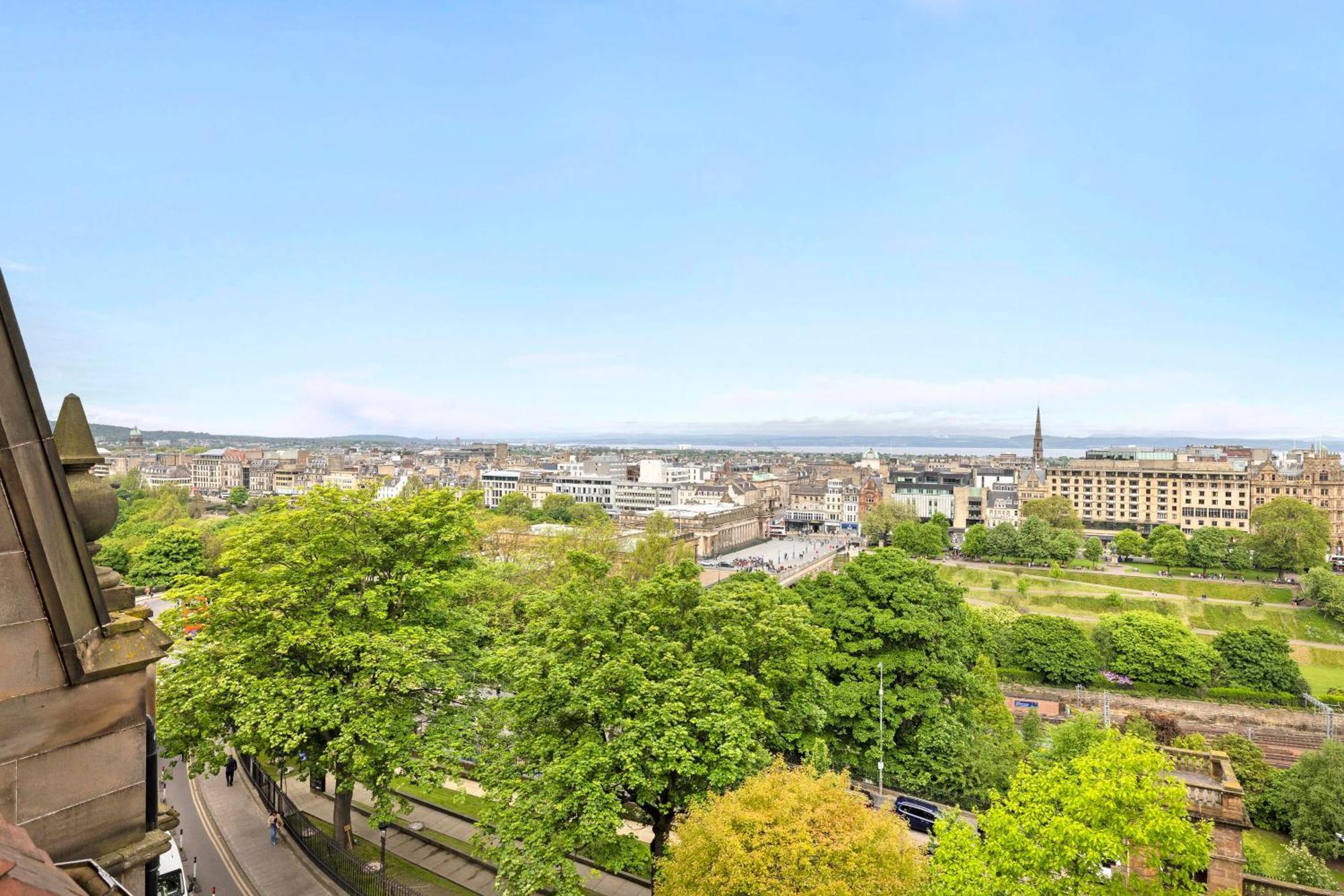Apartment Joivy Eclectic Near Castle EDI